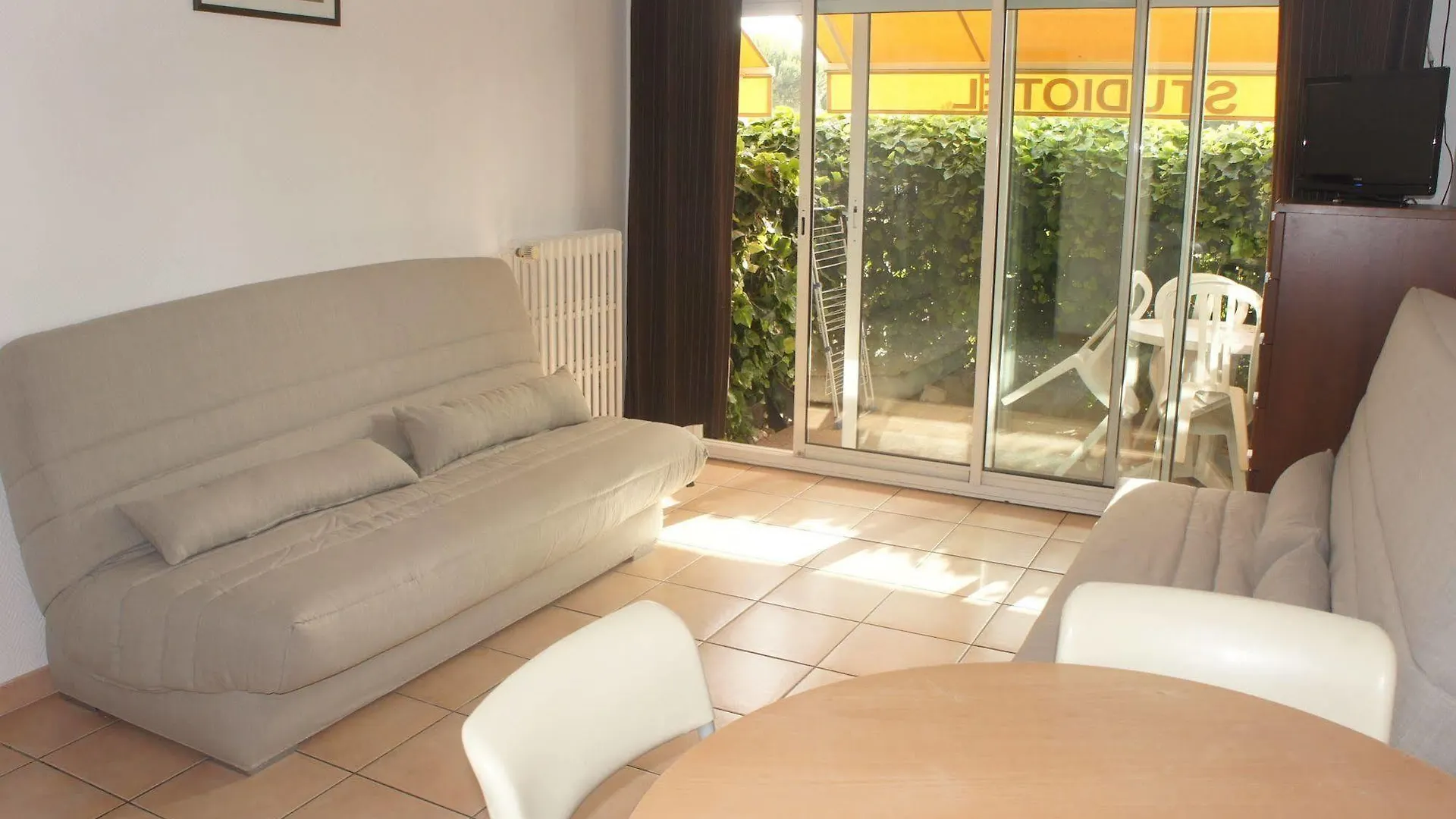 Residence Meublee Studiotel Cagnes-sur-Mer