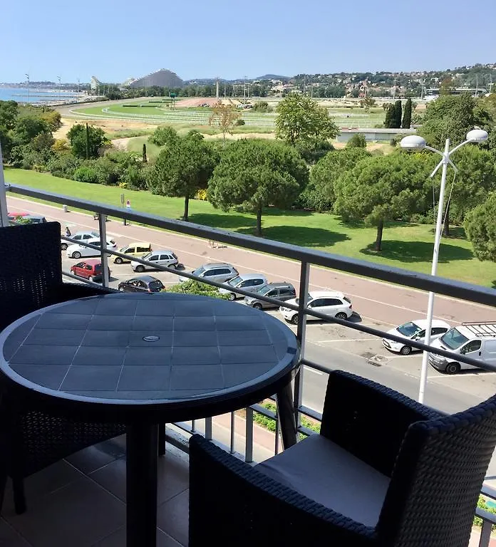 Vakantiehuis Residence Meublee Studiotel Cagnes-sur-Mer